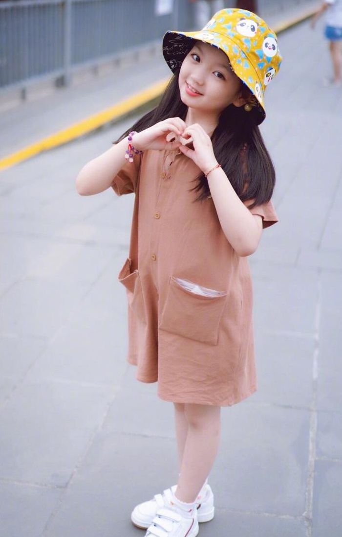 崔雅涵是谁的女儿(2021崔雅涵几岁了？)