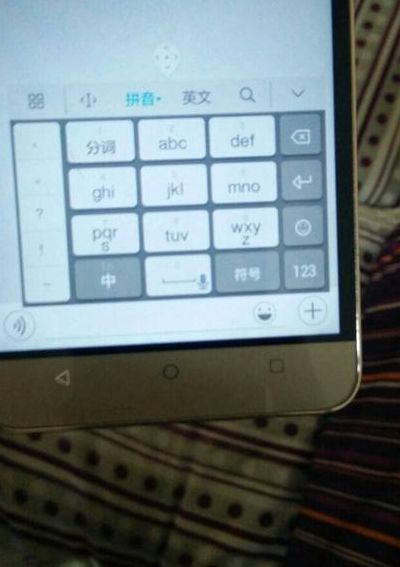 全键盘手机(华为手机键盘全是英文怎么调回来？)