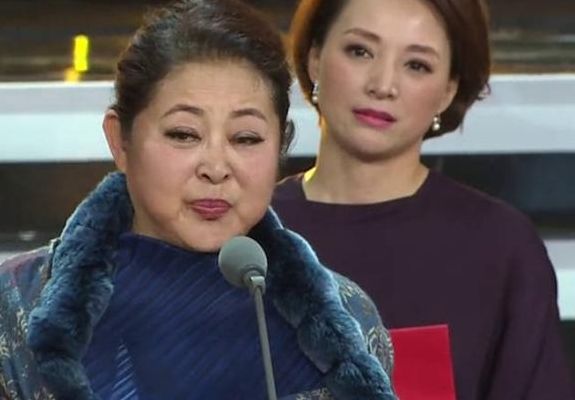 董卿身高(董卿和倪萍谁高？)