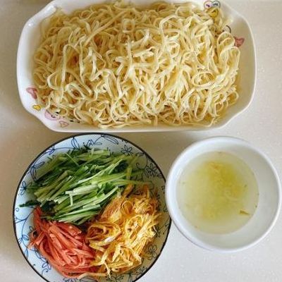 凉面的制作方法(冷面的制作方法及配方？)