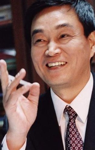 刘永行家族(2011年大陆首富是谁？)
