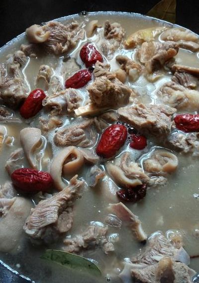 重庆火锅配方(重庆火锅羊肉最正宗做法？)