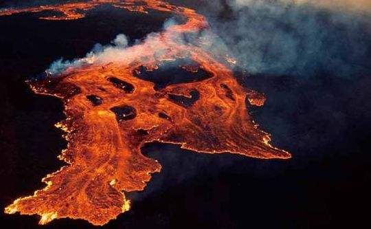 夏威夷火山大爆发(夏威夷火山最近一次喷发时间？)