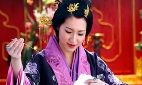 上官皇后(历史上最小的皇后上官皇后和霍成君是什么关系？)