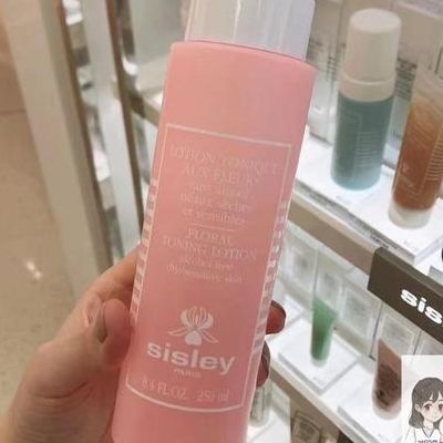 化妆水是什么(化妆水是什么时候发明的？)