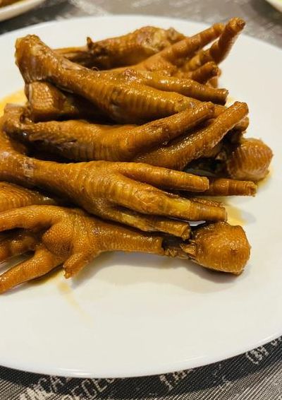 鸡爪怎么卤才好吃(鸡爪子怎么卤才好吃？)