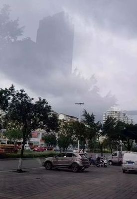 海市蜃楼图片(天空出现的海市蜃楼到底是真的吗？)
