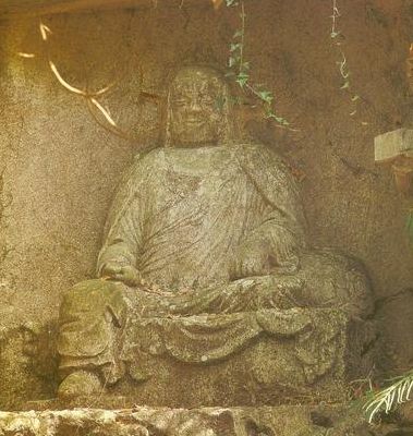 杨琏真迦(杨琏真迦雕像在飞来峰什么位置？)