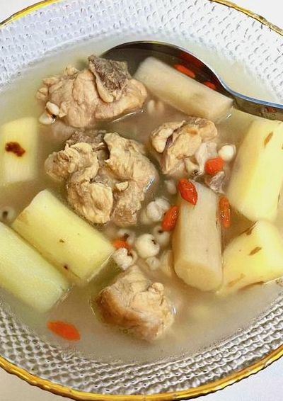 秋天喝什么汤(秋天喝什么汤好？)
