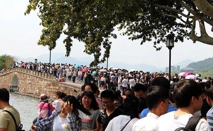 杭州市旅游(国庆期间可以去杭州吗？)
