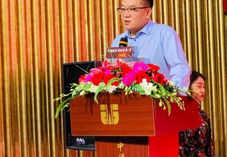 中福集团的原型(突围里的中福集团是中信集团吗？)