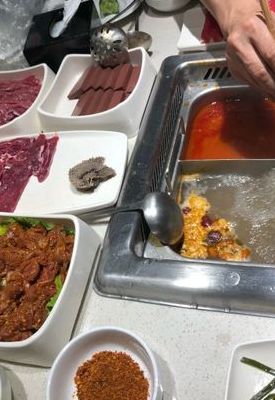 长寿路海底捞(上海海底捞有多少家店？)