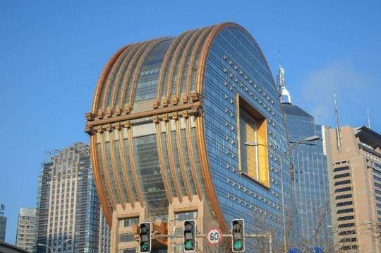 全球最丑建筑(一句话形容世界建筑纷杂？)
