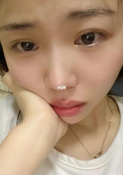 以泪洗面奶（以泪洗面奶本人）