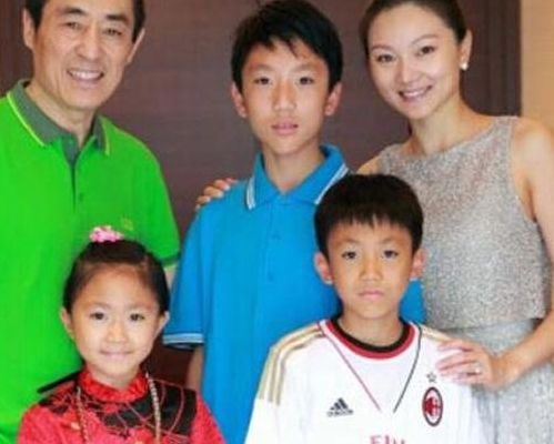 张艺谋现在的老婆(张艺谋有几个妻子？)