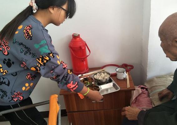 不能自理养老院(生活不能自理的老人养老院收吗？)