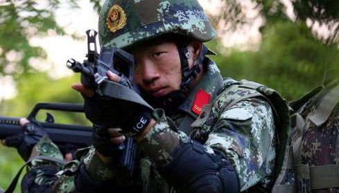 中国武警部队司令员(武警部队到底是什么性质的?是军队还是警察？)