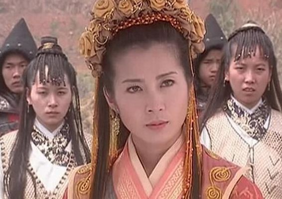 杨门女将是什么生肖(杨门女将月儿的扮演者？)
