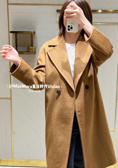 双排扣呢大衣（双排扣短款大衣）