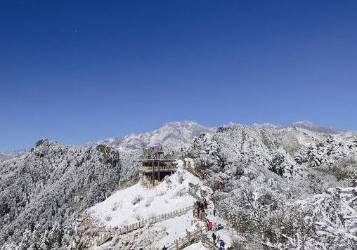 成都西岭雪山（成都西岭雪山门票多少钱一张）