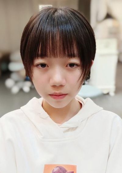 高中生适合的发型(高中生适合什么发型适合高中生的发型？)