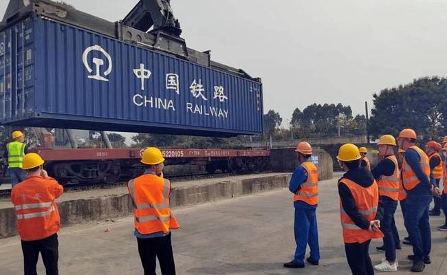 车务段货运工资待遇分几档(徐州市车务段货运连接员待遇如何？)
