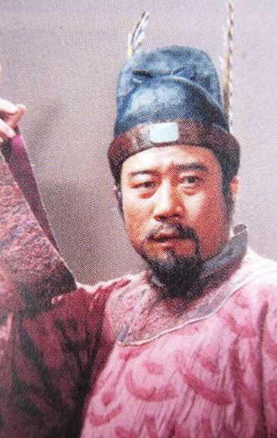 李雪健嗓子是怎么回事(李雪健演宋江多少岁？)