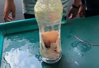 鸡蛋撞地球（鸡蛋撞地球实验视频）