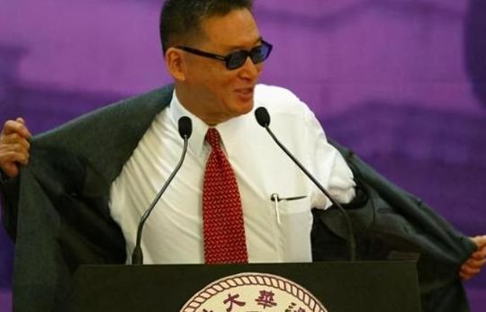 大陆为什么不待见李敖（李敖北大演讲高层震怒细节）