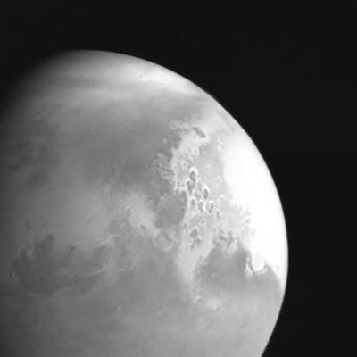 天问一号传回首幅火星图像（天问一号传回首付火星图像）