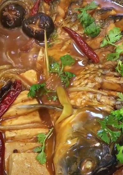 东北炖鱼的做法大全（东北炖鱼的家常做法视频）