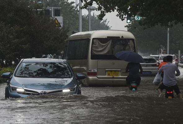 天津大雨（天津大雨泄洪）