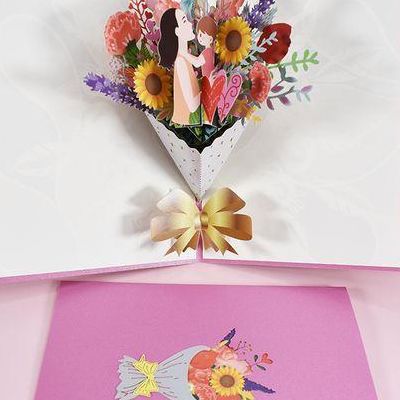 送妈妈什么生日礼物好（送妈妈什么生日礼物好手工制作视频）