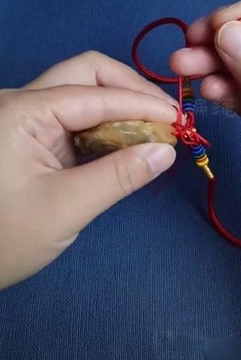 玉吊坠打结（玉吊坠打结法）