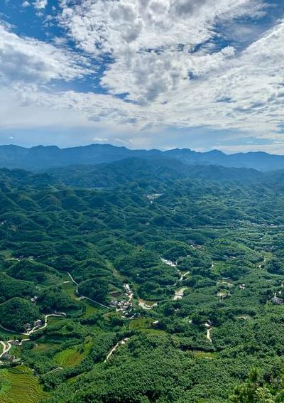 蜀南竹海在哪里（蜀南竹海在哪里买票）
