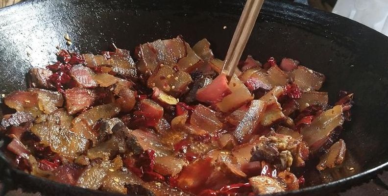 腊肉怎么吃前怎么处理方法（腊肉怎么吃前怎么处理方法百度）