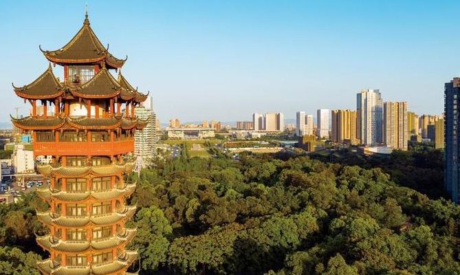 成都市区一日游（成都市区一日游景点推荐）