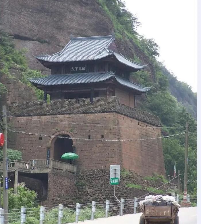 剑门关历史简介（剑门关历史简介概括）