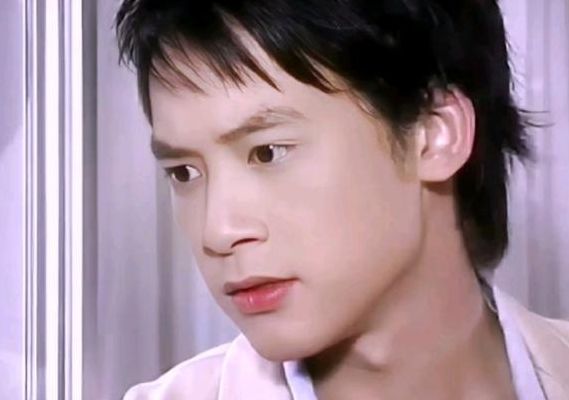 泰剧铁石心肠男主（泰剧铁石心肠男主角）
