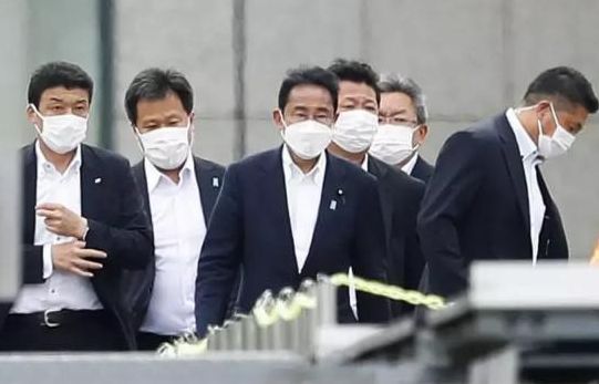 安倍安保团队切腹（安倍保名）