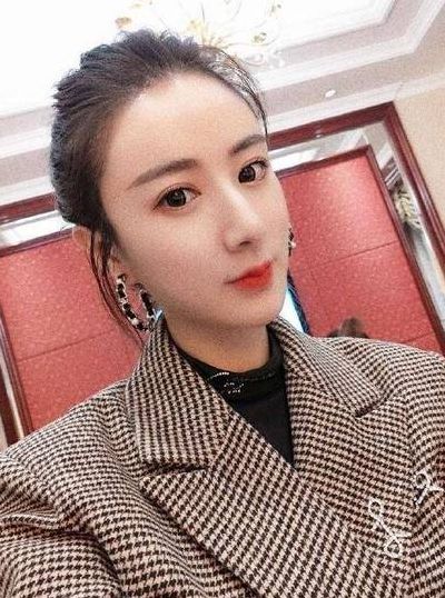 薇娅一年收入10亿是真的吗（薇娅一年收入有100亿么）