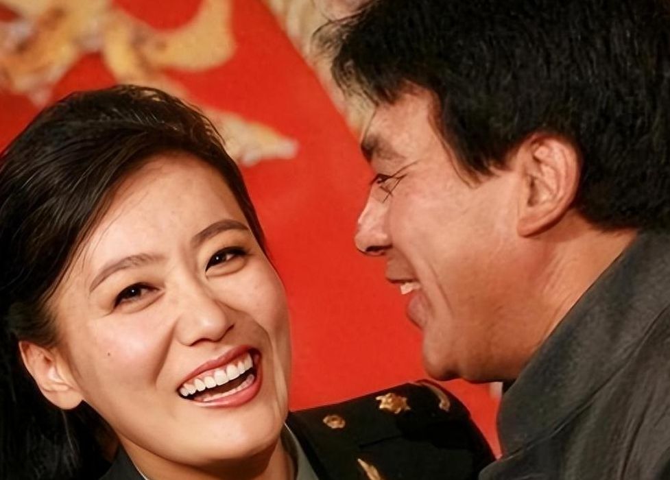 邓中翰谭晶（邓中翰与谭晶什么结婚）