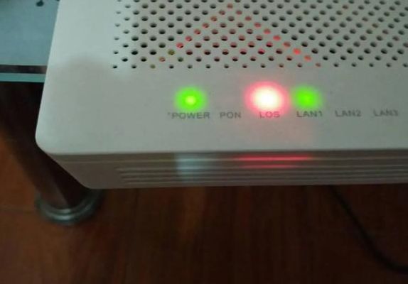 小度路由器（小度路由器红灯亮是怎么回事）
