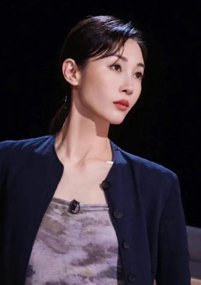 唐诗逸和朱洁静谁厉害（唐诗逸还是首席吗）