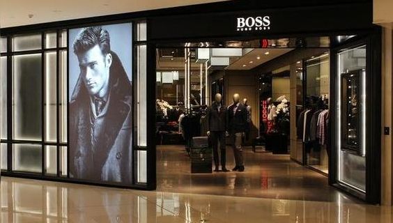 翠微广场(BOSS男装在中国有几家专卖店？具体分布在那些城市？)