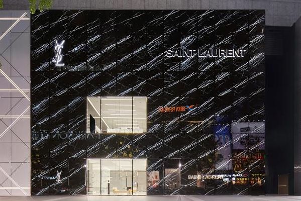亚奥上品折扣(SAINTANGELO上品折扣亚奥旗舰店怎么样？)
