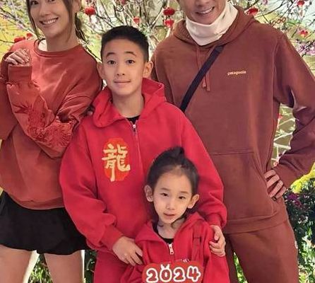 应采儿生子（应采儿 生孩子）