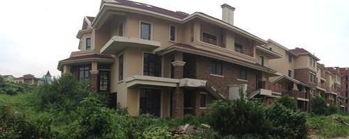 彩石山庄（彩石山庄别墅区价格）