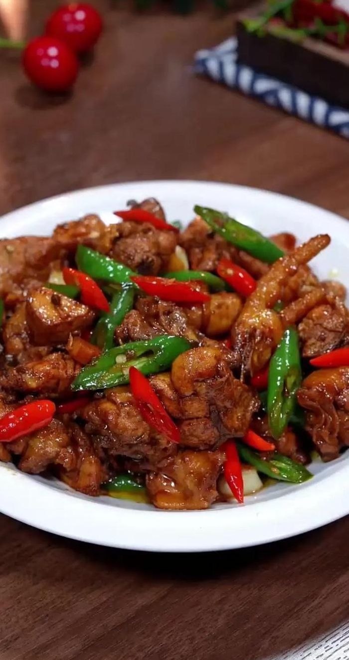 鸡肉炒什么好吃家常做法（鸡肉炒什么最有营养）