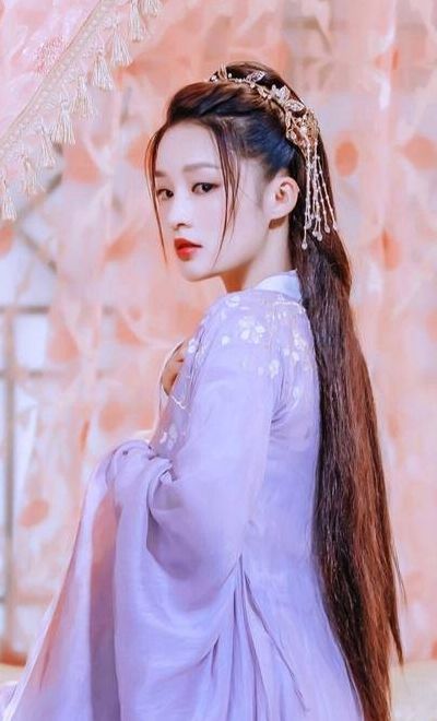 演员李沁的沁怎么读（沁两个读音xin）